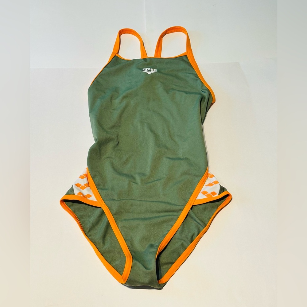 Arena ICONS SUPER FLY BACK SOLID ONE PIECE Size:26